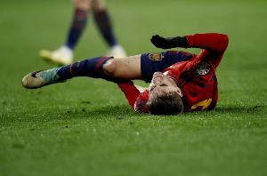 阿斯报：中场告急，巴萨多人出战瓦伦成疑