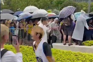 马健：老詹中国行混入一位库密，双方网上激烈对立&线下一团和气