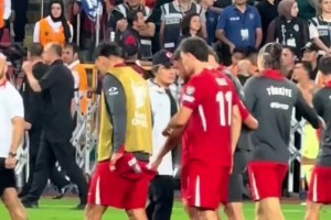 0-6惨败西班牙，居勒尔赛后十分失落